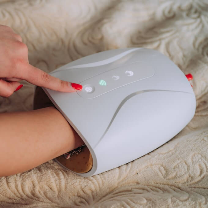 nooro Hand Massager