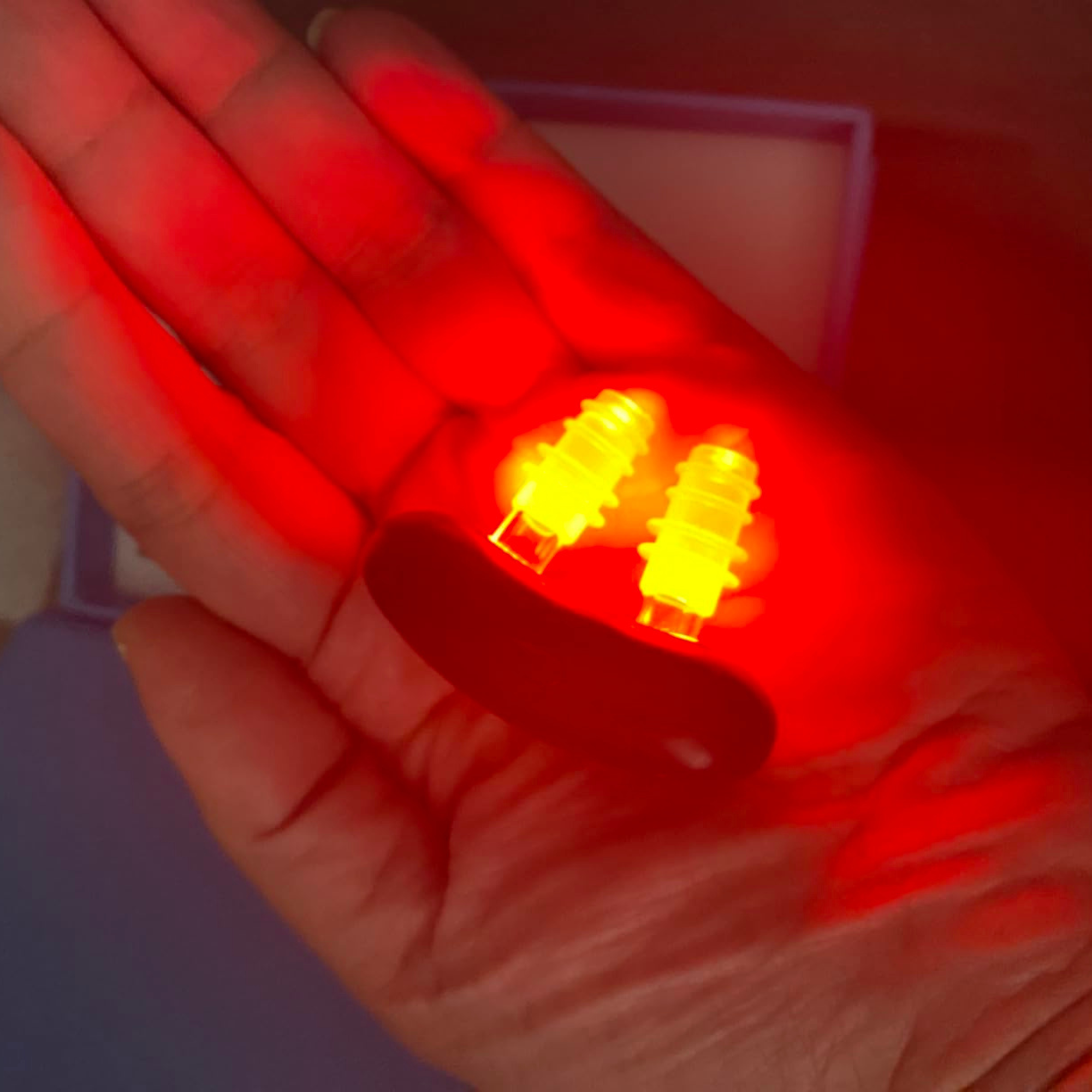 SinusGuard red light therapy in use