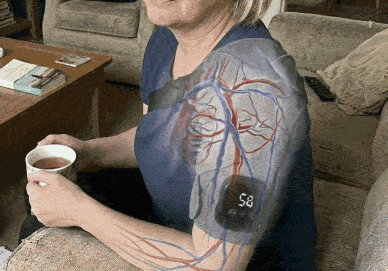 Komprio Shoulder Massager in use