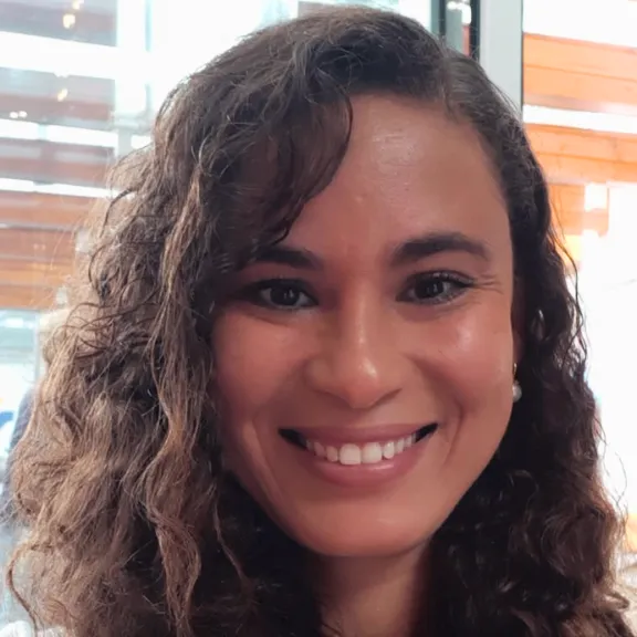 Sylvia Gonçalves, your Portuguese teacher in Portuguese Uncovered