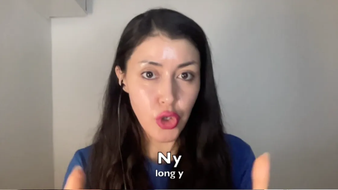 Pronunciation lesson demonstrating Swedish sounds